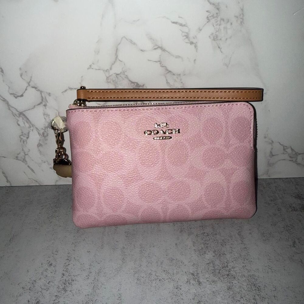 Powder Pink Coach wristlet - Picture 6 of 6
